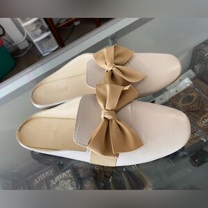 Elegant Cream and Tan Bow Loafers